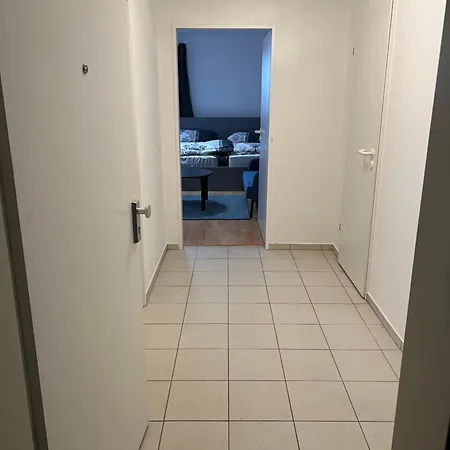 1 Neben Hauptbahnhof
